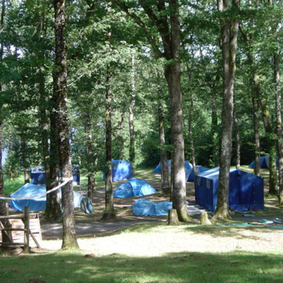 /Carre - Camping Groupes 1?v1